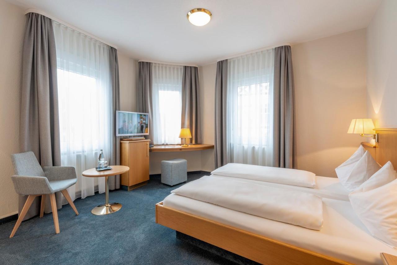 Hotel Gasthof Zum Roessle Heilbronn Dış mekan fotoğraf