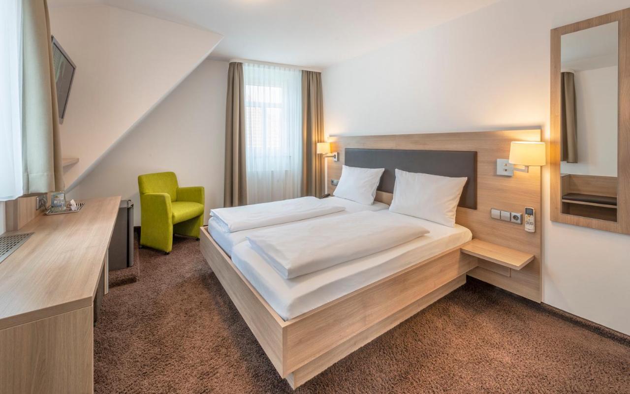 Hotel Gasthof Zum Roessle Heilbronn Dış mekan fotoğraf