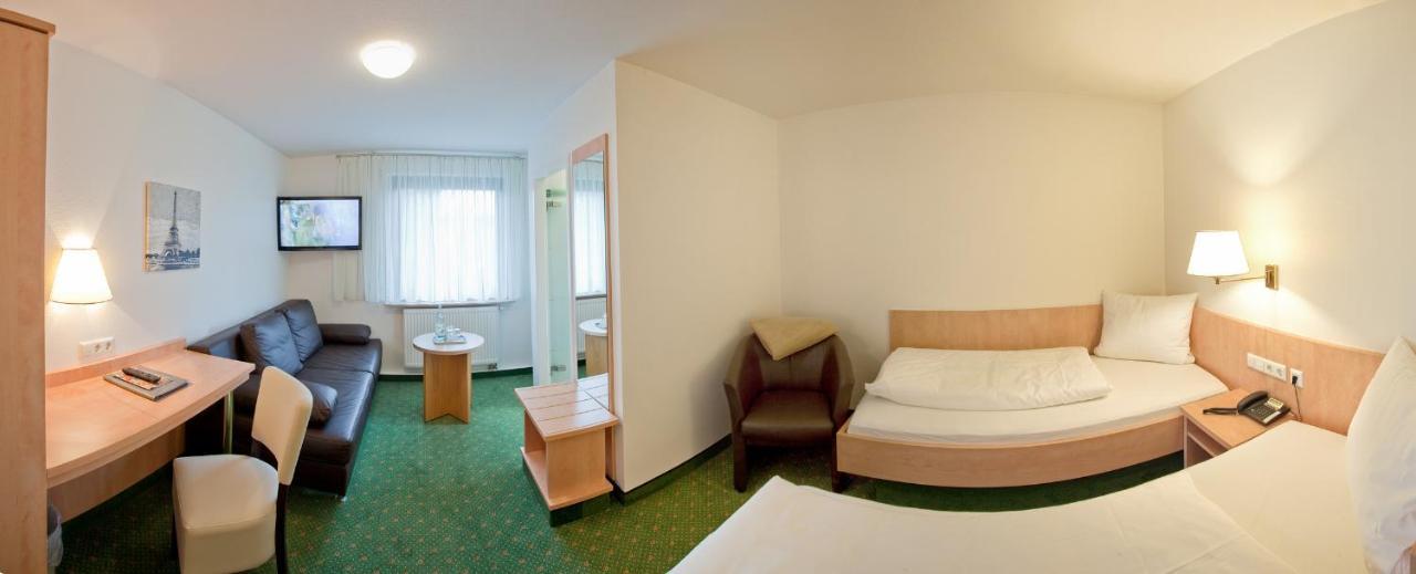 Hotel Gasthof Zum Roessle Heilbronn Dış mekan fotoğraf